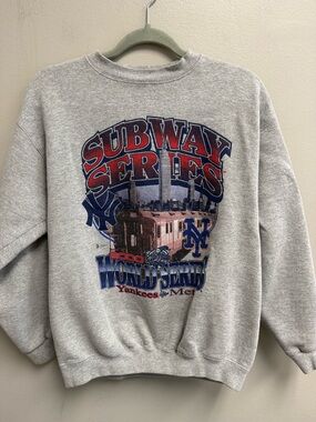 VTG 2000 Puma Gray Crewneck Sweatshirt yankees Mets world Series Graphic medium